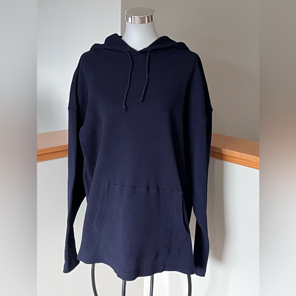 BEACHWEAR by Allen Allen USA. Navy waffle weave hoodie.